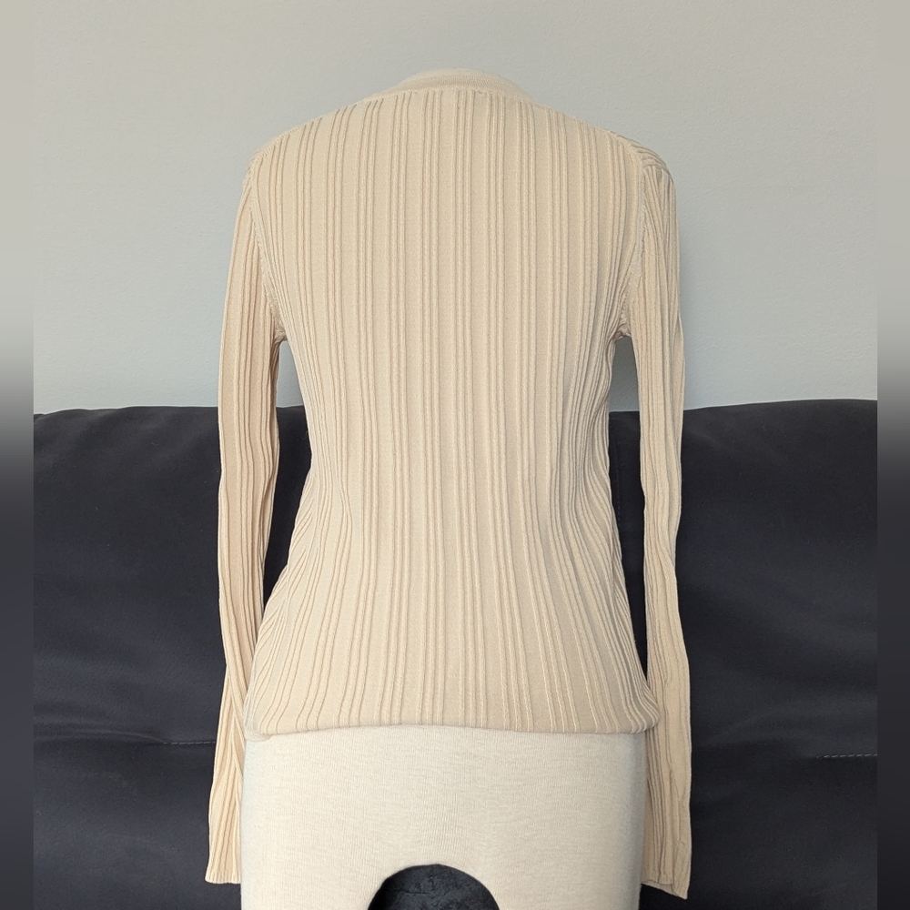 Philosophy Ribbed Button Up Cardigan - Picture 2 of 12